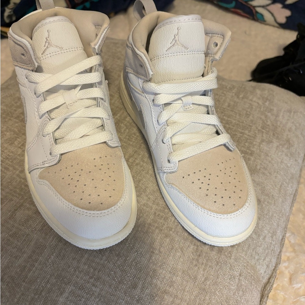 Nike Air Jordan’s toddler 1.5